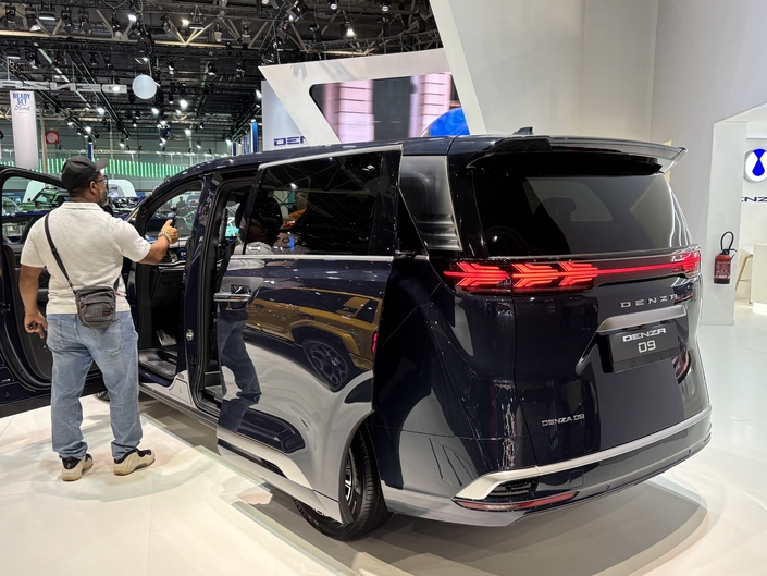 Denza : la marque luxe de BYD peut-elle vraiment faire trembler Mercedes et Porsche ?