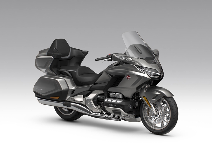 La Honda Gold Wing se pare de nouvelles robes