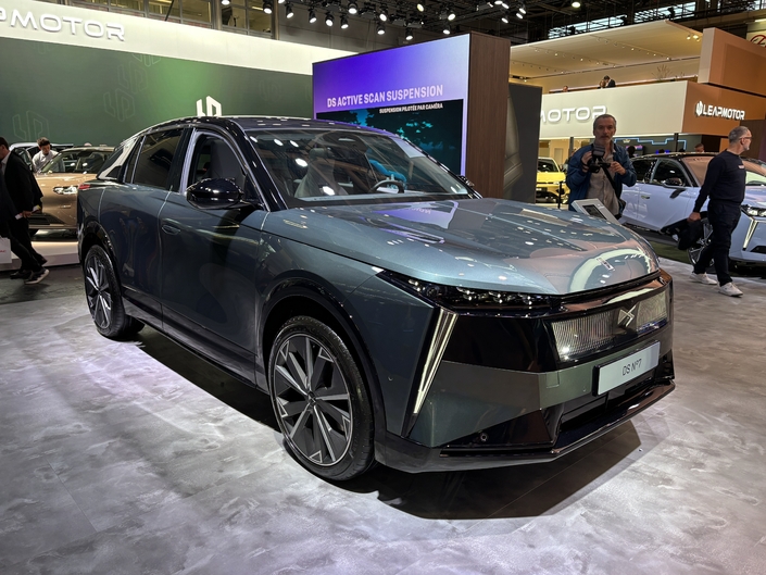 Renault Mégane, Peugeot e-208 et DS n°7... : quelles nouveautés françaises acheter au Mondial de Paris 2026?