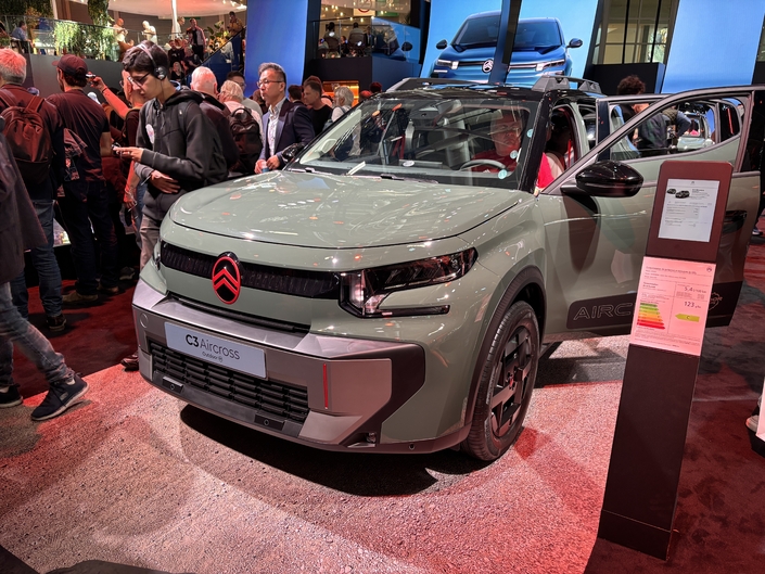 Renault Mégane, Peugeot e-208 et DS n°7... : quelles nouveautés françaises acheter au Mondial de Paris 2026?