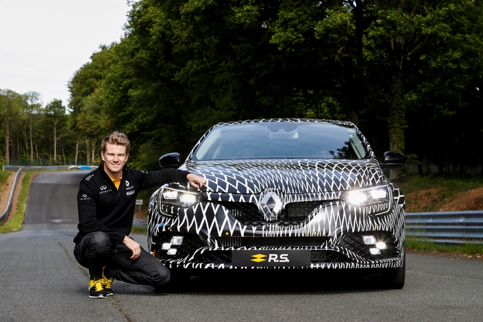 Renault dévoile la nouvelle Mégane RS qui sera vendue en boîte automatique et manuelle