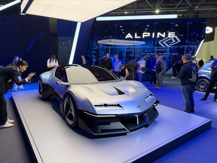 « On nous fait rêver pour rien » : Voici les rares concept-cars du Mondial de l'Auto que vous pourrez réellement acheter