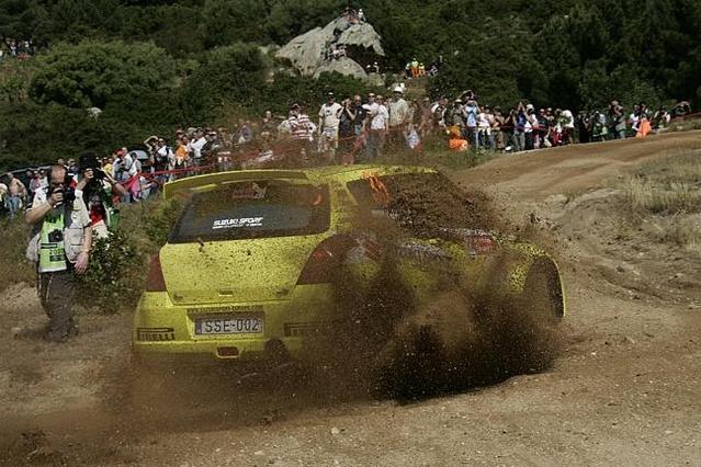 WRC Sardaigne Jour 2 : les Ford dans le rétro de Loeb