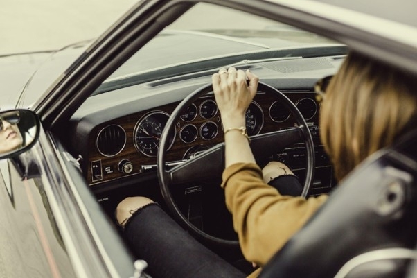 Acheter une voiture aux enchères : quels sont les risques ?