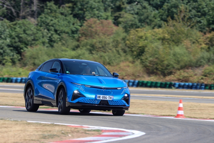 L'Alpine A390 GTS est-elle faite pour le circuit ?