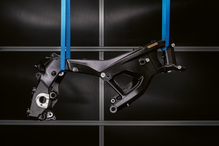BMW M 1000 RR 2027 : un nouveau cadre dérivé du WorldSBK pour gagner 1,3 kg !