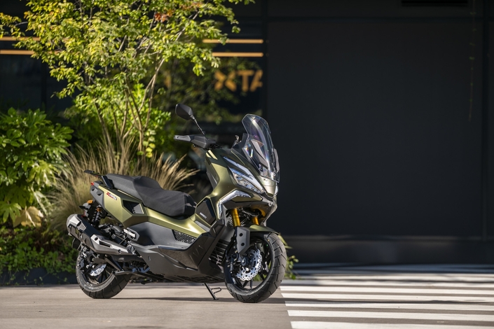 Kymco X-Tera 350 : le scooter crossover taïwanais débarque à 5 499 € !