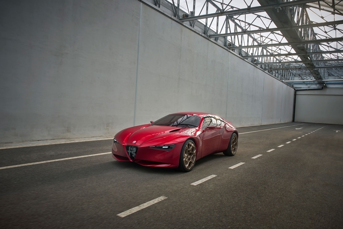 « Débarrassons-nous des grands écrans » : quand le designer d'Alfa Romeo les critique ouvertement