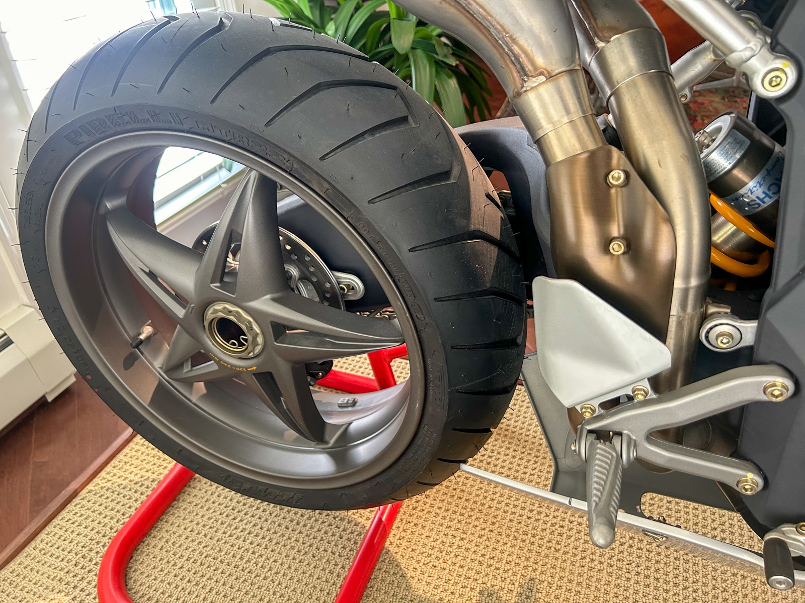 Produktbild von ESTW Montageständer Set – Einarmheber & Frontständer Für MV Agusta Brutale 750, No-Name