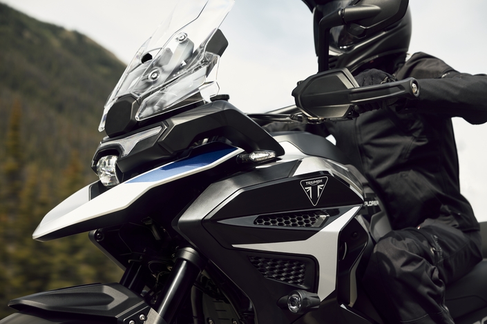 Plus de puissance et de technologies pour la nouvelle Triumph Tiger 1200
