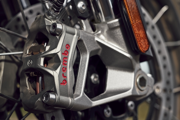 Plus de puissance et de technologies pour la nouvelle Triumph Tiger 1200
