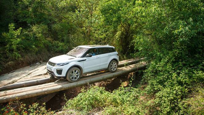 Essai - Range Rover Evoque restylée : plus qu'un simple SUV