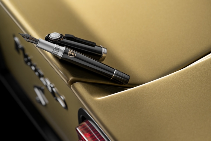 Quoi de mieux qu’un stylo à 10 000 euros pour fêter les 60 ans de la Miura ?