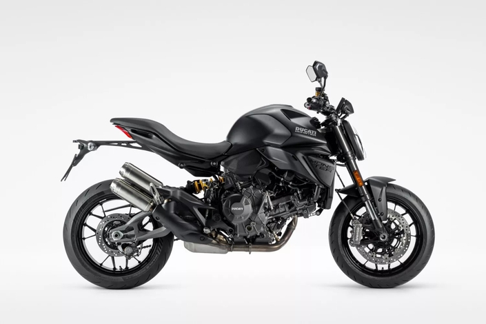 Le roadster le moins cher de la gamme : Ducati relance le mythique Monster Dark à partir de 10 990 € !