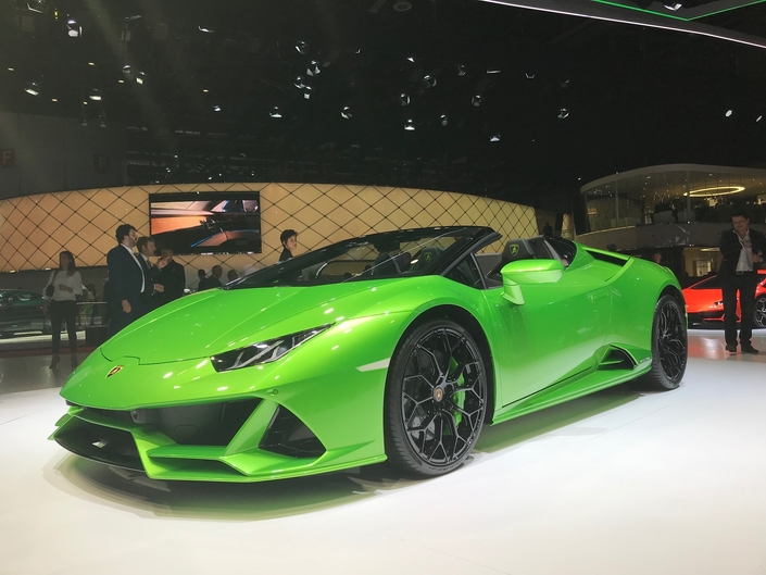 Lamborghini Huracan Evo Spyder : vent de folie – Vidéo en direct du salon de Genève 2019