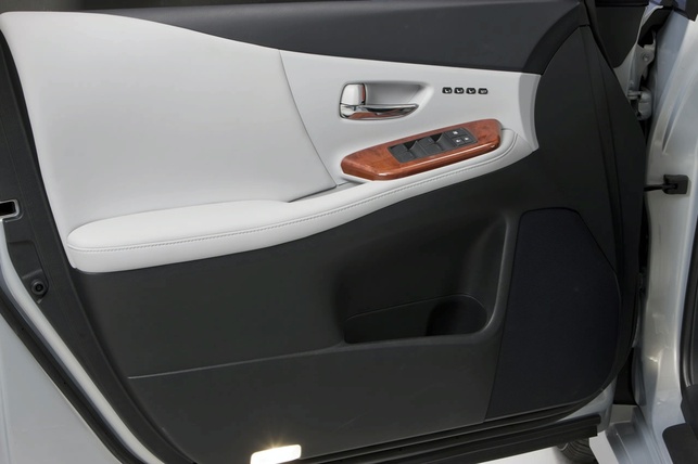 La Lexus HS 250h 2010 dévoilée au Salon de Détroit 2009