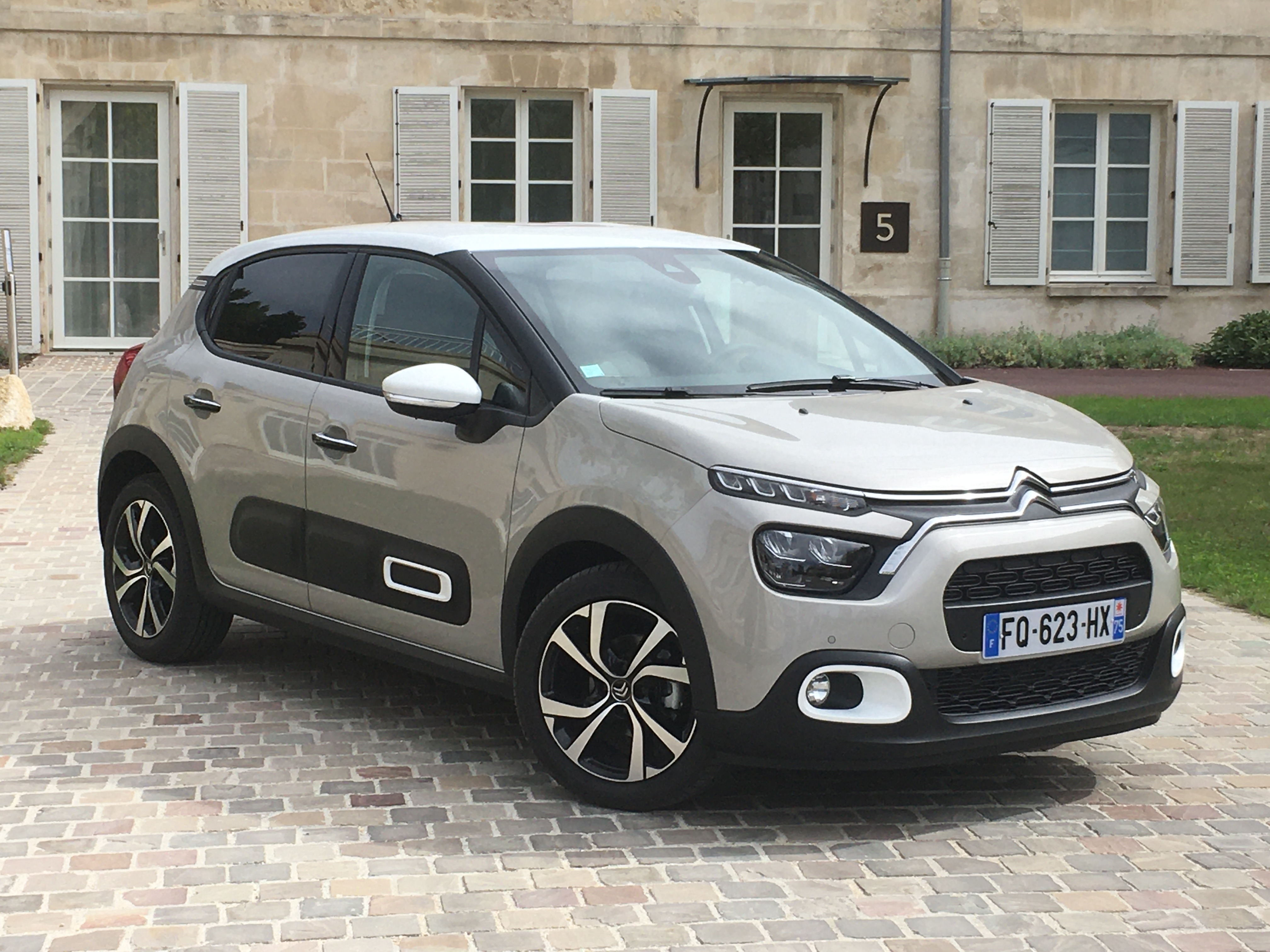 Citroen c3 голубой