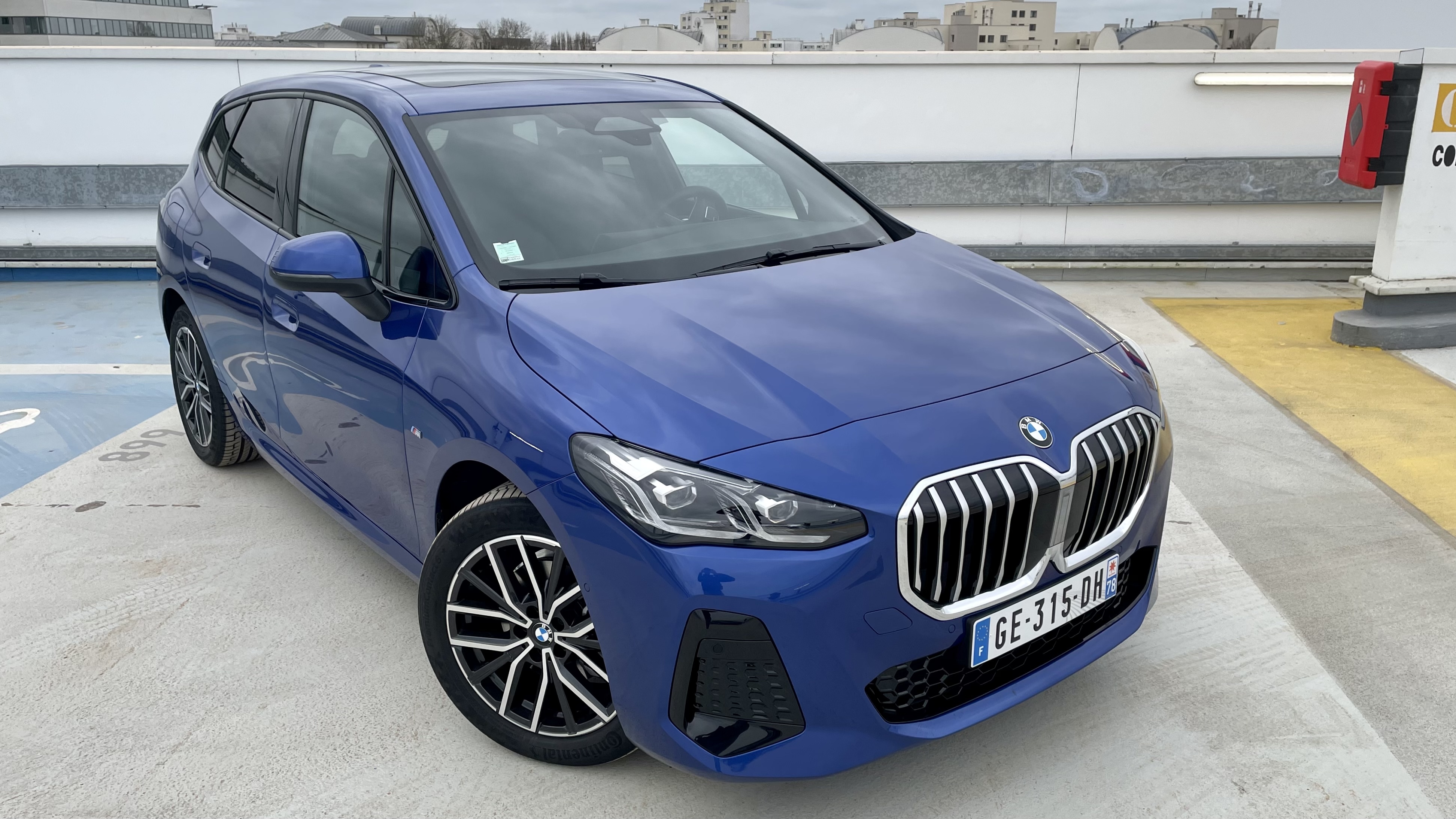 Essai BMW 218i Active Tourer (2022) que vaut le moins cher des