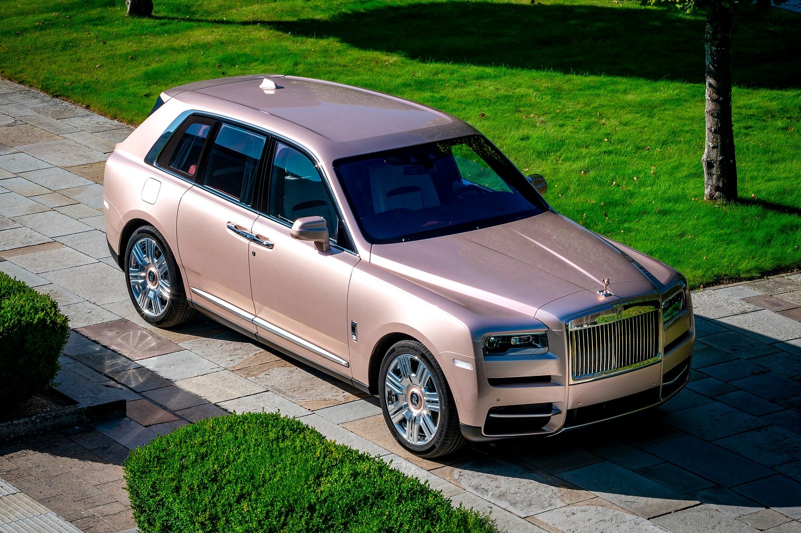 Il offre un Cullinan unique à son père pour ses 90 ans