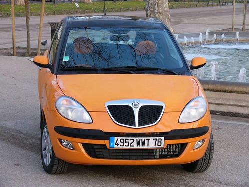 Essai - Lancia Ypsilon Momo Design : un accessoire de mode sur 4 roues