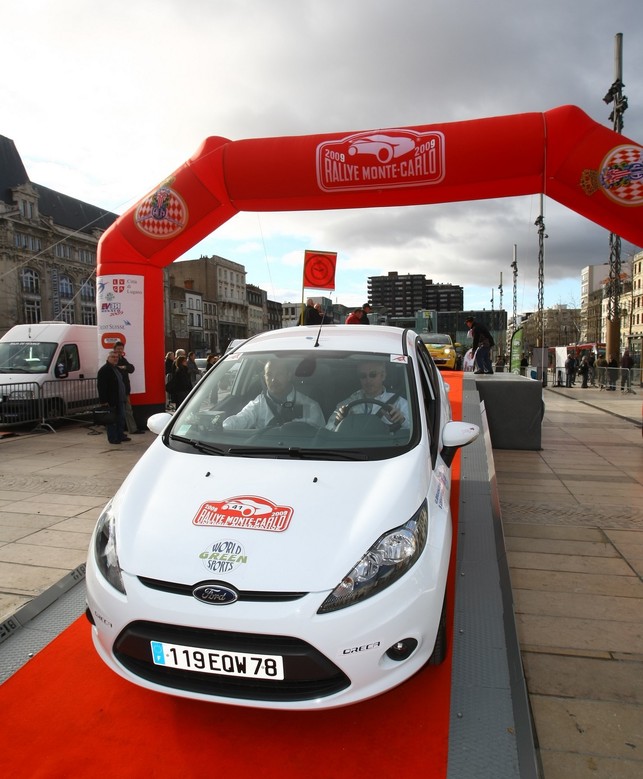 3e Rallye Monte-Carlo des Véhicules à Energie Alternative : les Ford Fiesta ECOnetic en tête du classement