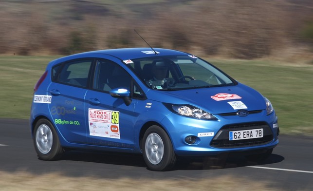 3e Rallye Monte-Carlo des Véhicules à Energie Alternative : les Ford Fiesta ECOnetic en tête du classement