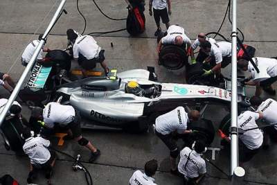 F1 Malaisie - Qualifications : Webber surfe, Alonso, Massa, Hamilton, Button coulent