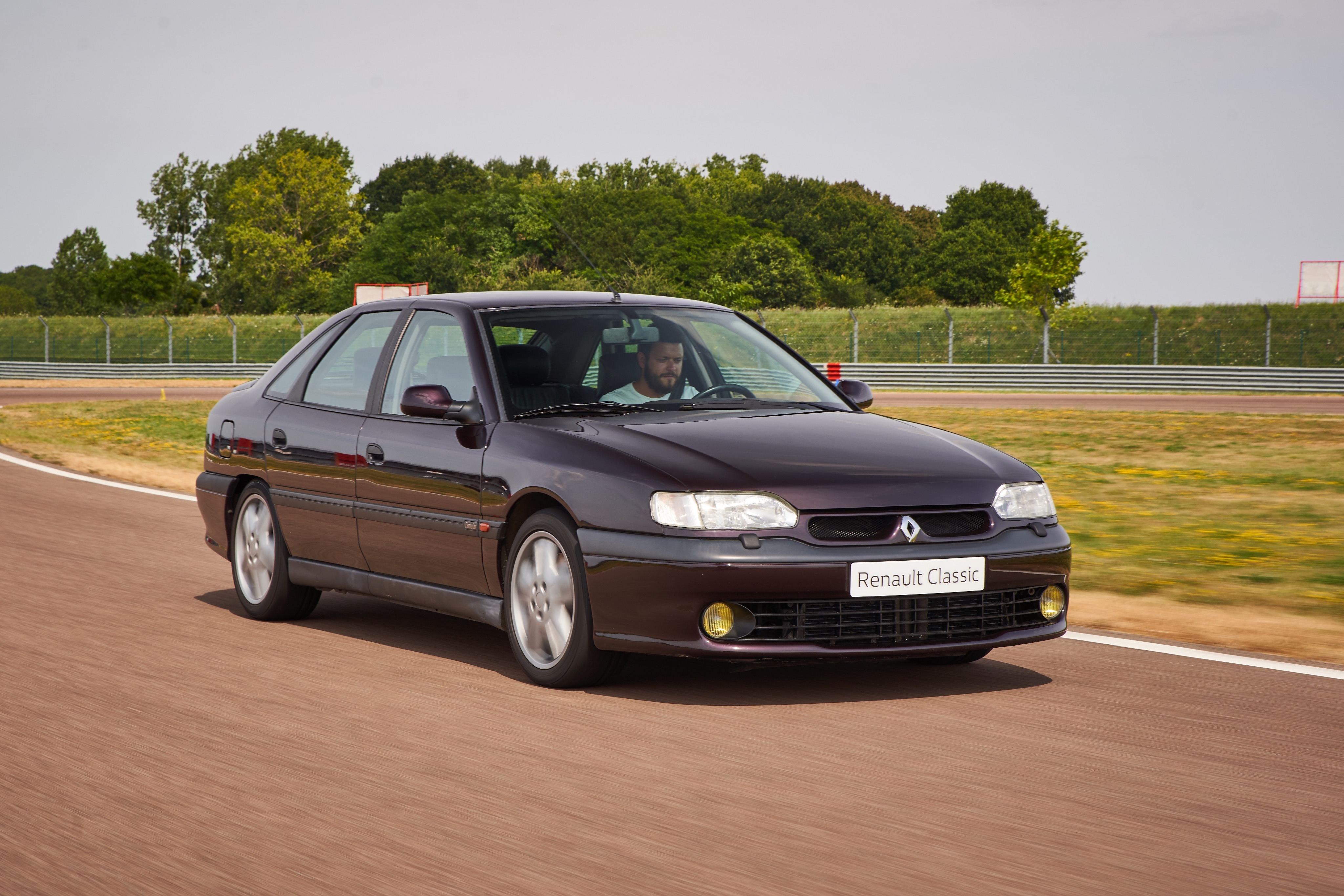 Renault Safrane Biturbo 1993 1996 La Plus Rapide Des Limousines Francaises Des 12 000