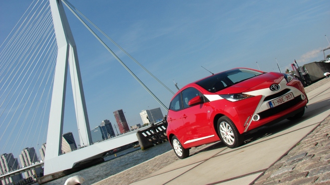 Essai vidéo - Toyota Aygo : X-clusivement citadine