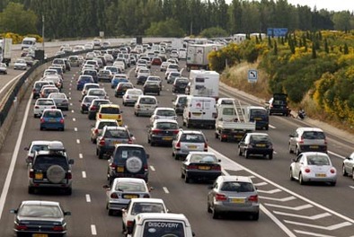 Grève des routiers : nouvelle journée d'action aujourd'hui et résultats du sondage