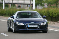 Audi R8 – Mercedes C 63 AMG break – BMW M3 Cabriolet – Porsche Cayenne Turbo – Jaguar XKR : plus de 2200 ch pour tous les goûts ou presque
