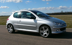 Renault Clio RS 2.0 182 ch - Peugeot 206 RC : deux bombes surdouées 