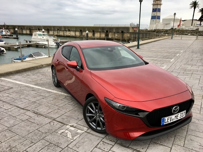 La Mazda 3 arrive en concession : la technique avant l'espace