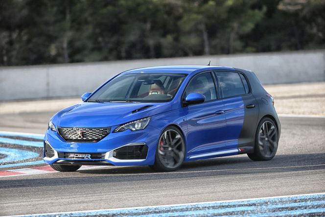 Peugeot nous détaille la 308 R Hybrid