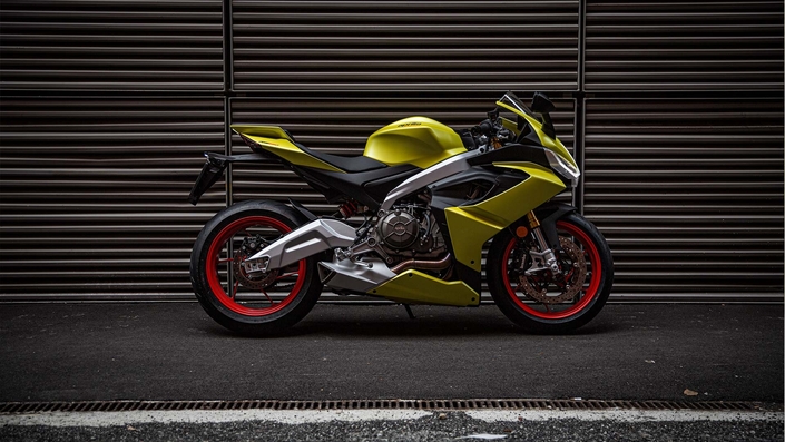 L'Aprilia RS 660 se dévoile.