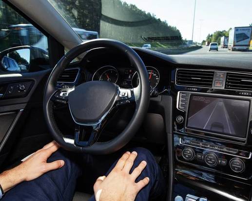 Une voiture autonome fait le tour de France