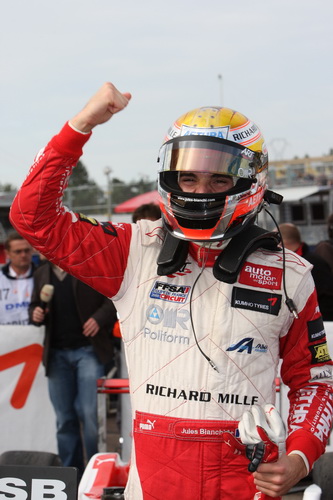 https://images.caradisiac.com/images/5/8/2/8/35828/S0-Jules-Bianchi-titre-en-F3-Euro-Series-Deja-grand-d-Europe-145330.jpg S0-Jules-Bianchi-titre-en-F3-Euro-Series-Deja-grand-d-Europe-145330