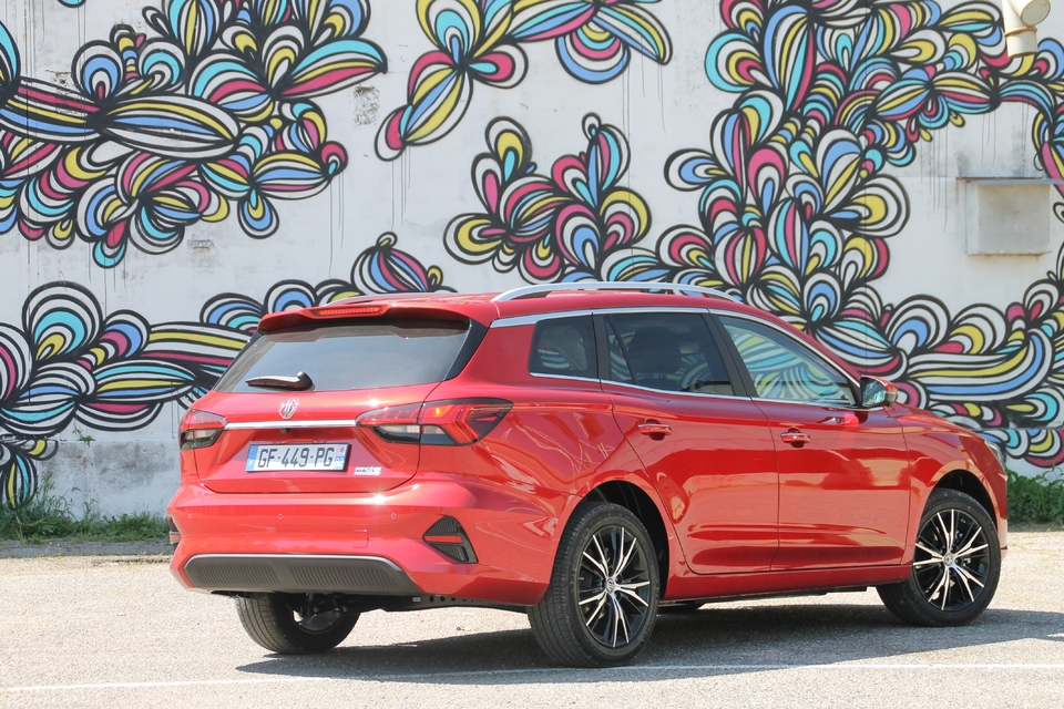 Essai vidéo - MG 5 (2022) : MG fait le break