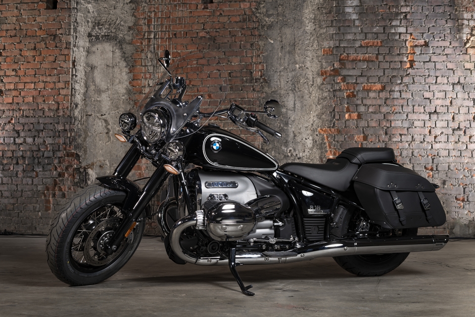 BMW R18 : la version Classic officiellement dévoilée par BMW