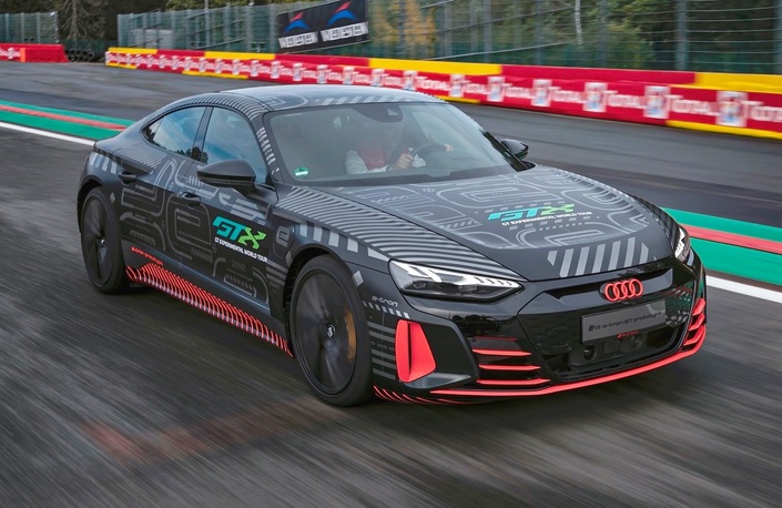 Audi RS e-tron GT : premières photos