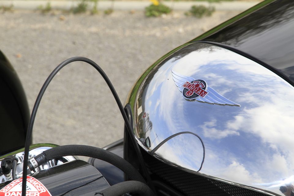 Voiture Qui Tremble A 100km H Essai vidéo - Morgan ThreeWheeler : Harley Shake