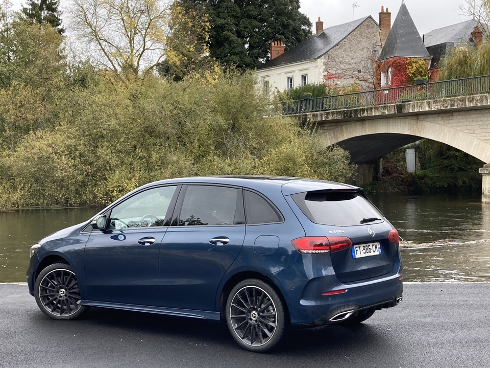 Мерседес b250e характеристики Мерседес b250e характеристики