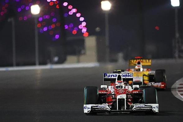 GP d'Abu Dhabi : Vettel inaugure, Webber et Button assurent le spectacle