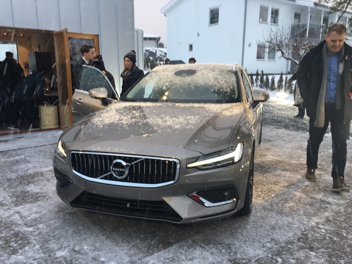 Volvo V60 - Les premières images du nouveau break Volvo en live