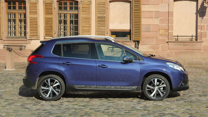 Essai vidéo - Peugeot 2008 : le lion échappe à la Captur