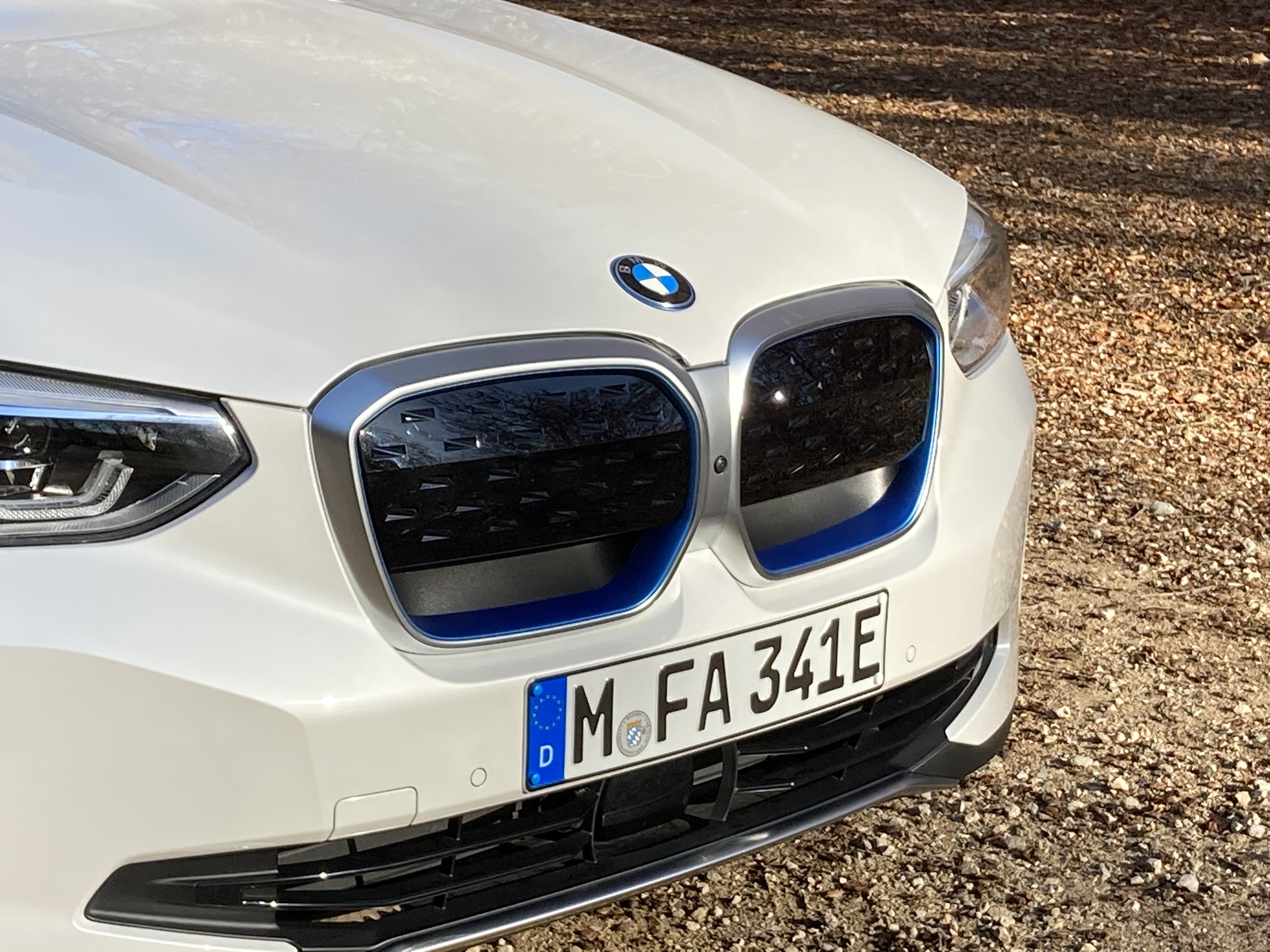 BMW iX3 (2021) - La concurrence, le bilan global, tous les ...
