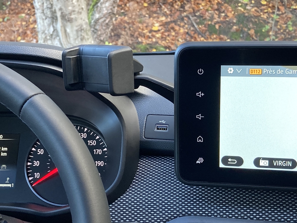 dacia sandero support telephone