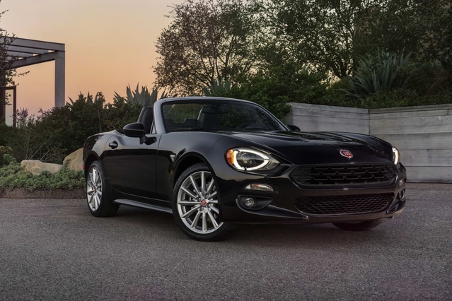 Salon de de Genève 2016 – Fiat 124 Spider : la MX5 revisitée