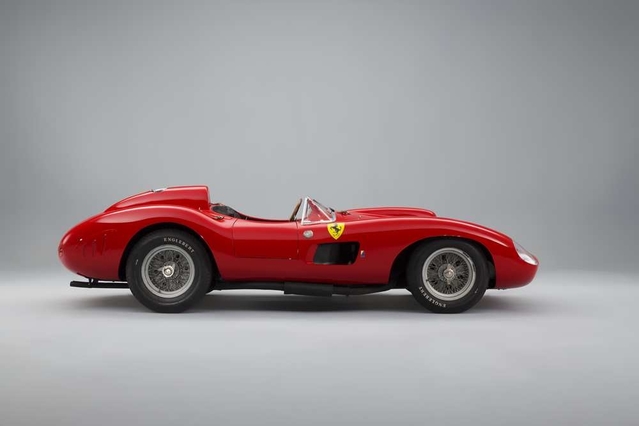 Rétromobile 2016 - Une Ferrari cotée plus de 30 mIllions d'euros à la vente Artcurial ! (vidéo)