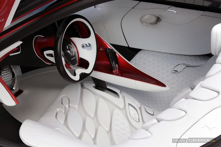 La Renault DeZir Concept  - "Dans le regard d’Eddy Clio" par Olivier Pagès